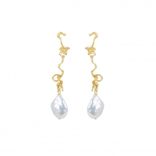 Hebe Pearl Earrings